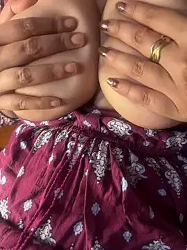 slust64 from StripChat