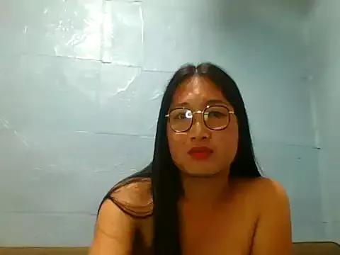 sluttymisuki from StripChat is Freechat