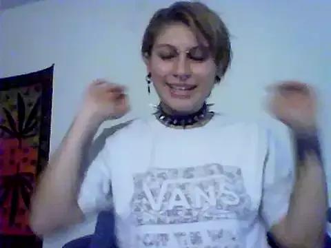 smilepretty from StripChat is Freechat
