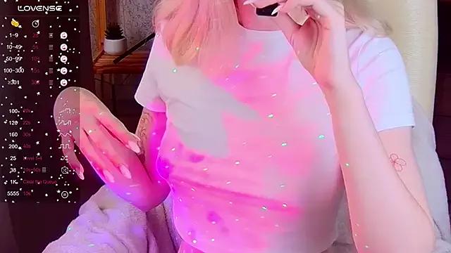Smoothbaby from StripChat