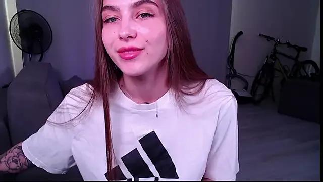 so_cutes from StripChat is Freechat