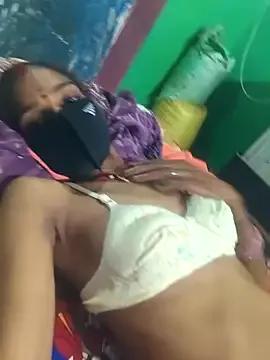 So_pinki from StripChat is Freechat