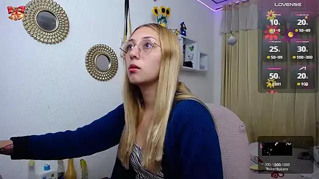 Try our streaming cams variety and talk on a personal level with our adorable girls streamers, showing off their bountiful shapes and dildos.