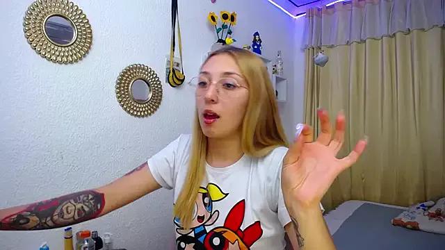 Try our streaming cams variety and talk on a personal level with our adorable girls streamers, showing off their bountiful shapes and dildos.