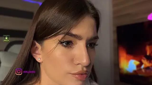Try our streaming cams variety and talk on a personal level with our adorable girls streamers, showing off their bountiful shapes and dildos.
