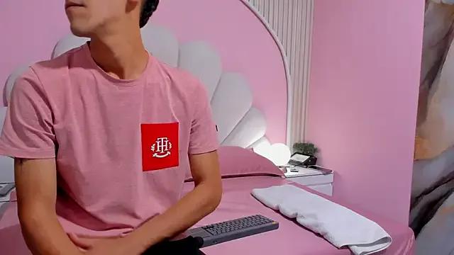 sofi_and_derek from StripChat is Freechat