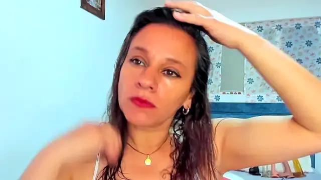 sofi_saliva2511 from StripChat is Freechat