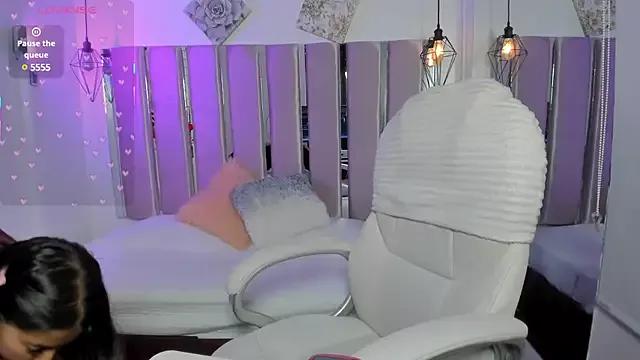 Try our streaming cams variety and talk on a personal level with our adorable girls streamers, showing off their bountiful shapes and dildos.