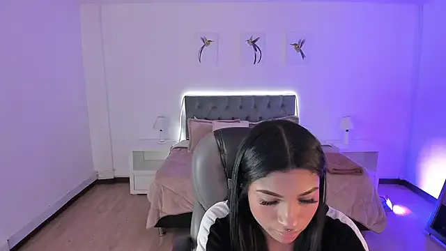 Sofia_collen_ from StripChat is Freechat