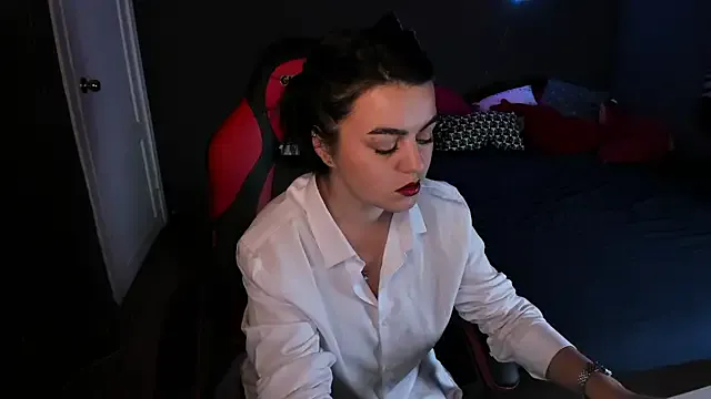 Try our streaming cams variety and talk on a personal level with our adorable girls streamers, showing off their bountiful shapes and dildos.