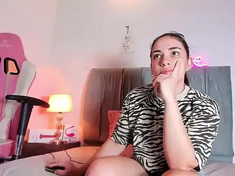 Sofia_Guzman_xxx from StripChat is Freechat