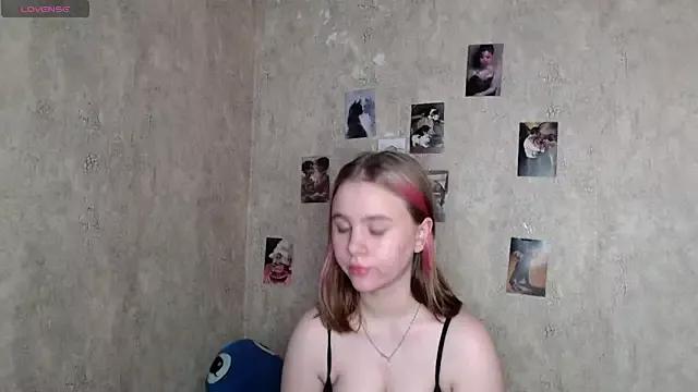 Try our streaming cams variety and talk on a personal level with our adorable girls streamers, showing off their bountiful shapes and dildos.