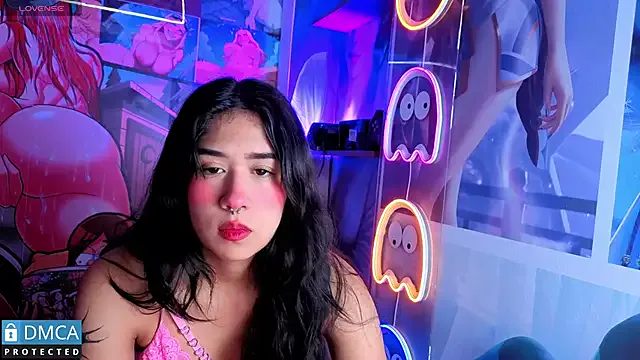 Try our streaming cams variety and talk on a personal level with our adorable girls streamers, showing off their bountiful shapes and dildos.