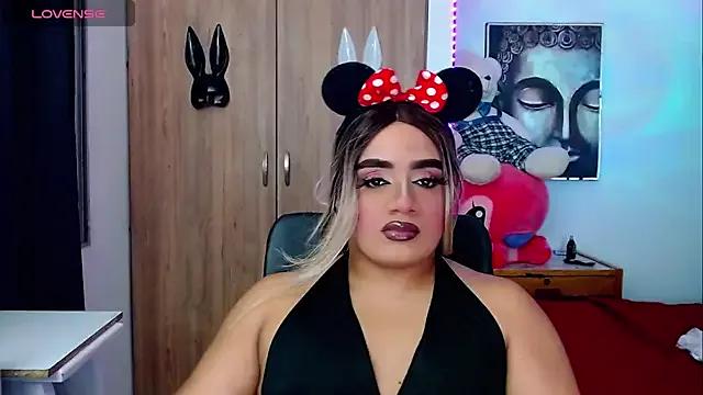 Try our streaming cams variety and talk on a personal level with our adorable girls streamers, showing off their bountiful shapes and dildos.