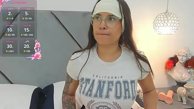 Try our streaming cams variety and talk on a personal level with our adorable girls streamers, showing off their bountiful shapes and dildos.