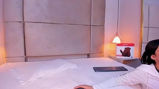 Try our streaming cams variety and talk on a personal level with our adorable girls streamers, showing off their bountiful shapes and dildos.