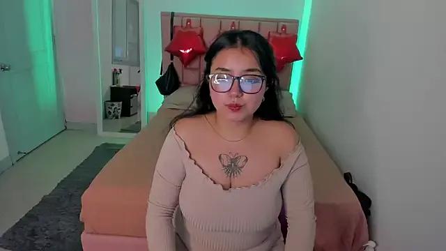 Try our streaming cams variety and talk on a personal level with our adorable girls streamers, showing off their bountiful shapes and dildos.
