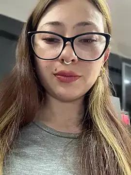 Sofii_gold from StripChat is Freechat