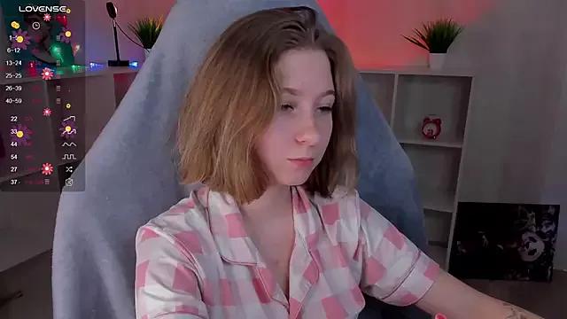 Try our streaming cams variety and talk on a personal level with our adorable girls streamers, showing off their bountiful shapes and dildos.