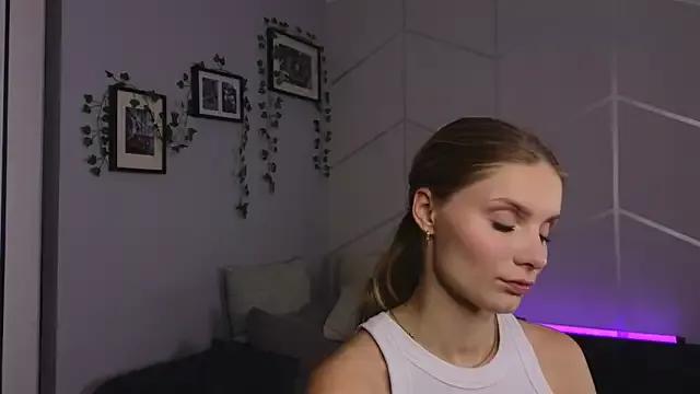 SoftBliss from StripChat is Freechat