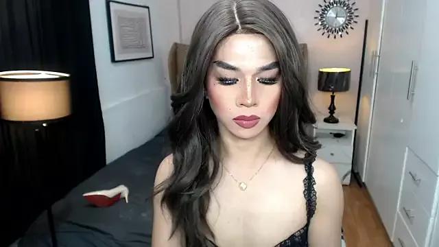 solana_imani from StripChat is Freechat