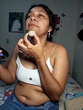 solandluna_sex69 from StripChat is Freechat