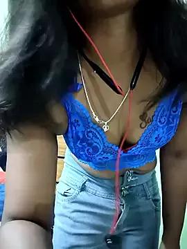 Soloqueentamil from StripChat is Freechat