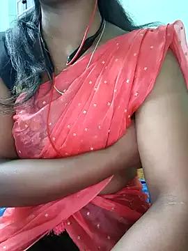 Soloqueentamil from StripChat is Freechat
