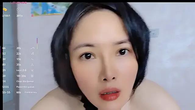 Solsken_ from StripChat