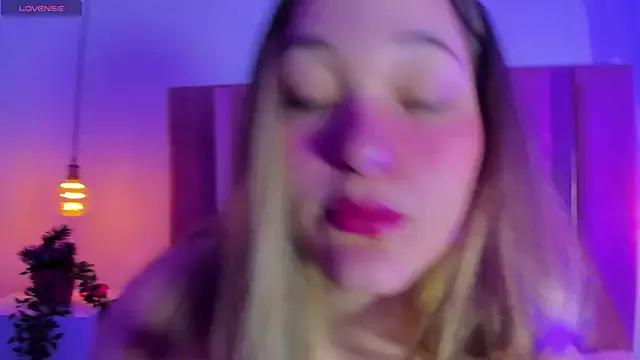 sommershy from StripChat