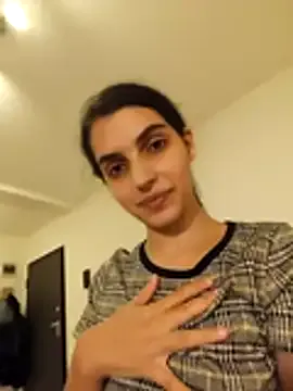 SoniaMoonnn from StripChat is Freechat