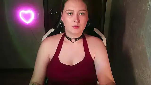 SonyaBear from StripChat is Freechat