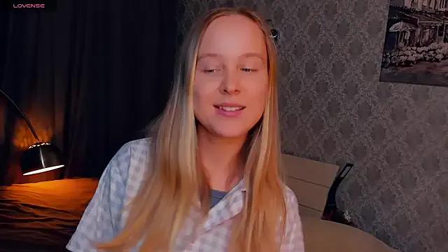 SoonMoor from StripChat