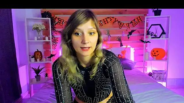 Sophia_Elliott from StripChat is Freechat