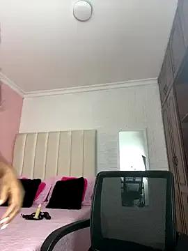 Sophia_moons from StripChat is Freechat