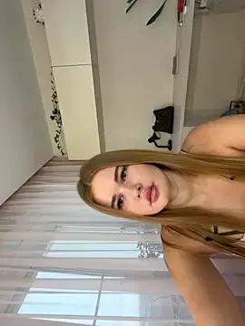 Sophia_Nicky from StripChat is Freechat