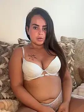 Sophie_23XX from StripChat is Freechat