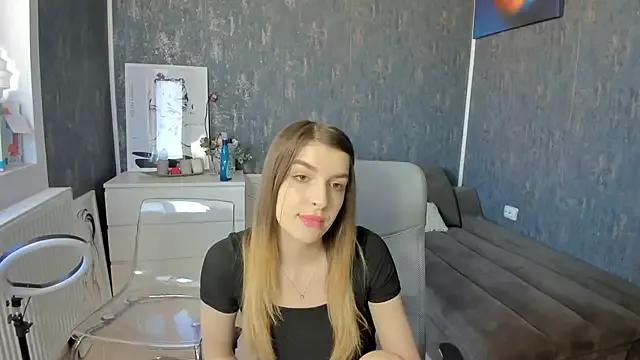 Sophie_Dr3am from StripChat is Freechat