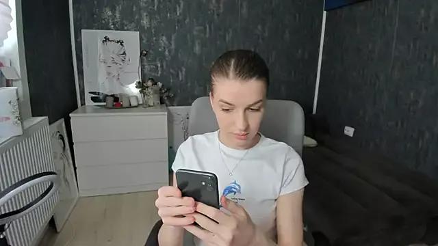 Sophie_Dr3am from StripChat is Freechat