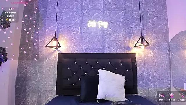 Try our streaming cams variety and talk on a personal level with our adorable girls streamers, showing off their bountiful shapes and dildos.