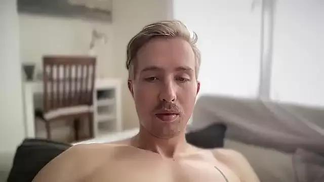SophieandDavid from StripChat is Freechat