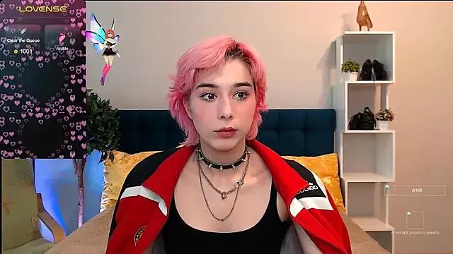 Try our streaming cams variety and talk on a personal level with our adorable girls streamers, showing off their bountiful shapes and dildos.