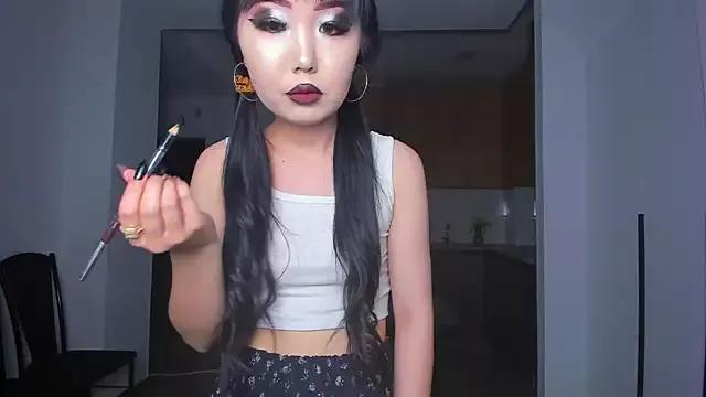 SouthQueen_ from StripChat is Freechat