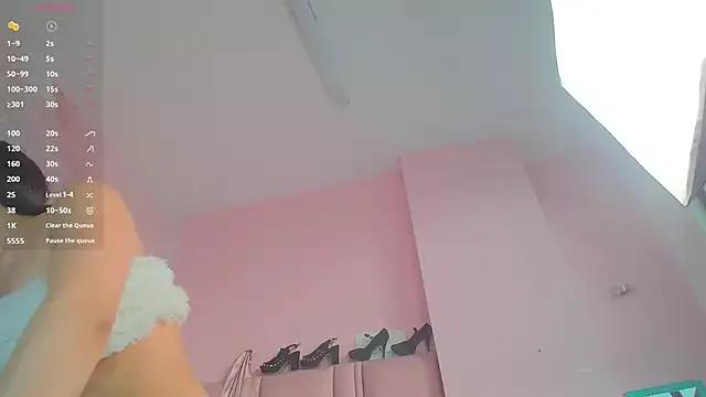 Try our streaming cams variety and talk on a personal level with our adorable girls streamers, showing off their bountiful shapes and dildos.