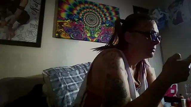 SparklesB1tch from StripChat is Freechat