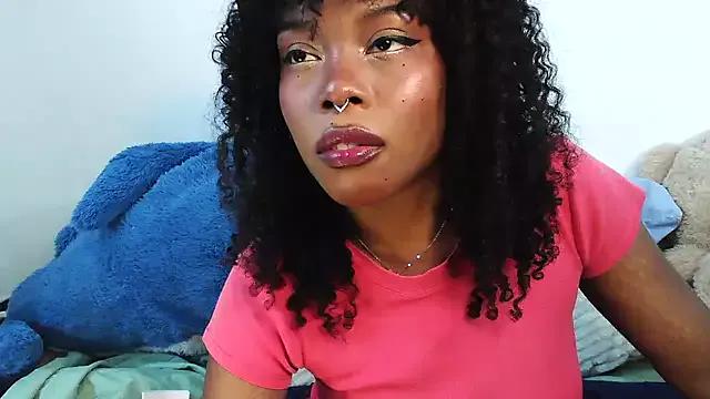 SparklingSoleil from StripChat is Freechat