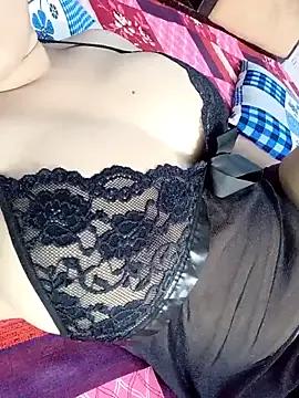 SpicyLaila007 from StripChat is Freechat