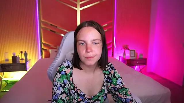 SpicyyDollie from StripChat is Freechat