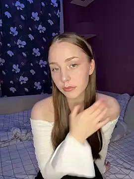 sssweety_girlll from StripChat is Freechat