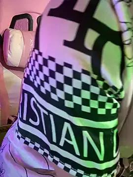 Try our streaming cams variety and talk on a personal level with our adorable girls streamers, showing off their bountiful shapes and dildos.
